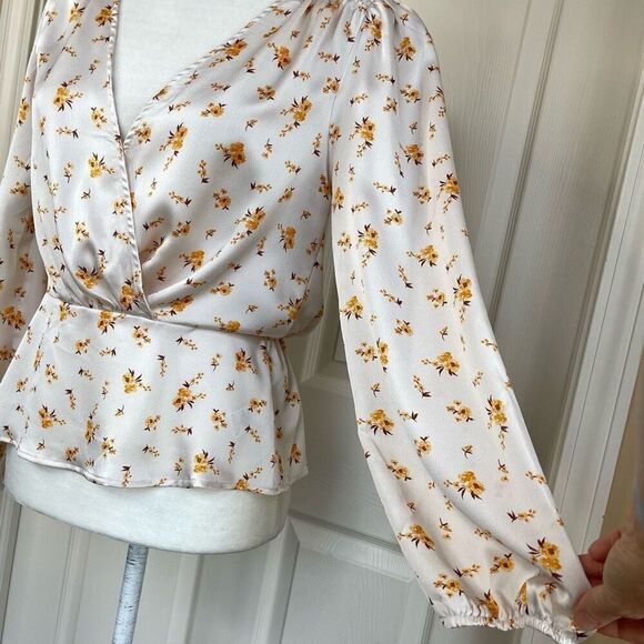 LUSH Floral Surplice Peplum Long Sleeve Blouse (Cream) - Small - Picture 6 of 11